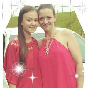 Meet your Posher, Liz