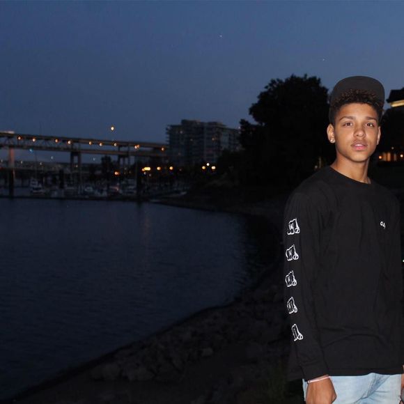 Meet your Posher, Dustin - Picture 1 of 1