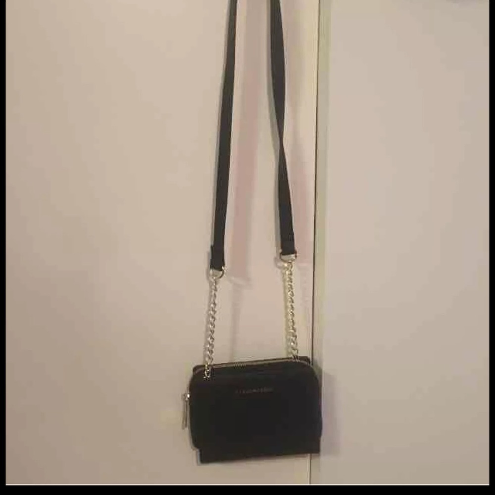 Small black crossbody