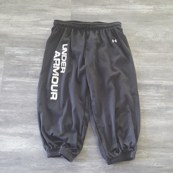 Under Armour Pants - Black White Detailed Armour Cropped Sweats