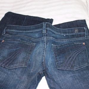 Jeans size 28