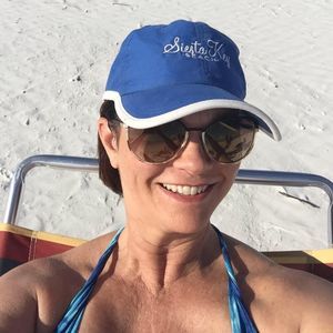 Meet your Posher, Beth