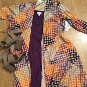 Medium nwt unicorn lularoe sarah