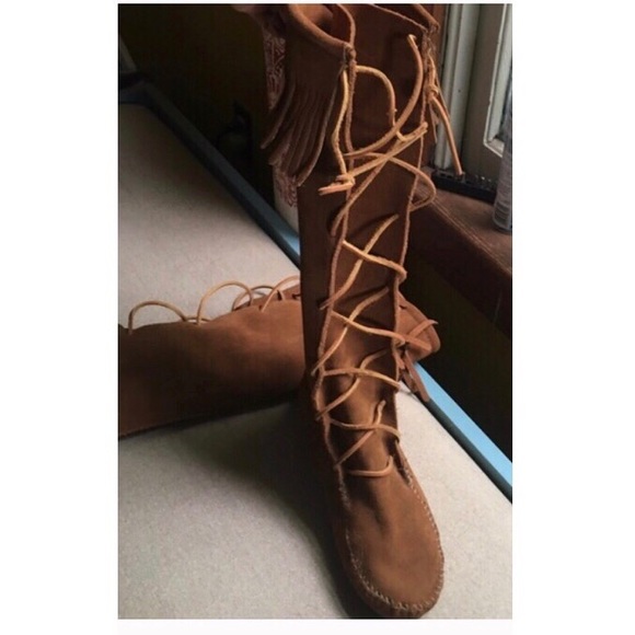 Minnatonka knee high moccasins - Picture 5 of 5