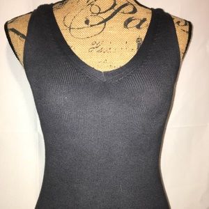 Gap Women’s Knit V-Neck Tank Top
