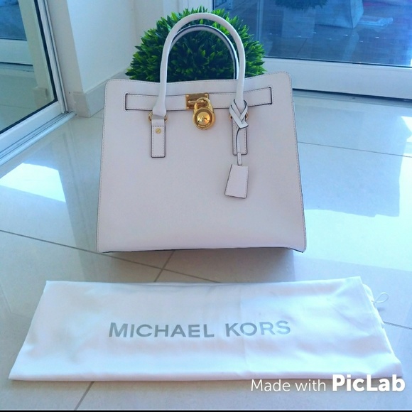 Michael Kors Handbags - Michael kors large white saffiano Hamilton tote