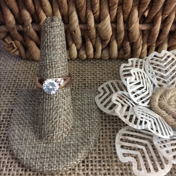 The Metal Daisy Jewelry - Sz 7  3 ct Rose Gold over Stainless Solitaire
