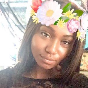 Meet your Posher, Jasmine