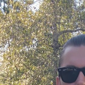 Meet your Posher, Zachary