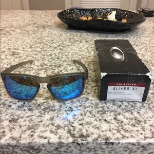 Oakley Sliver XL glasses