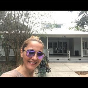 Meet your Posher, Jacione