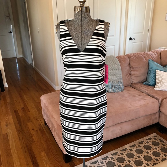 Betsey Johnson Dresses & Skirts - NWT BESTY JOHNSON DRESS