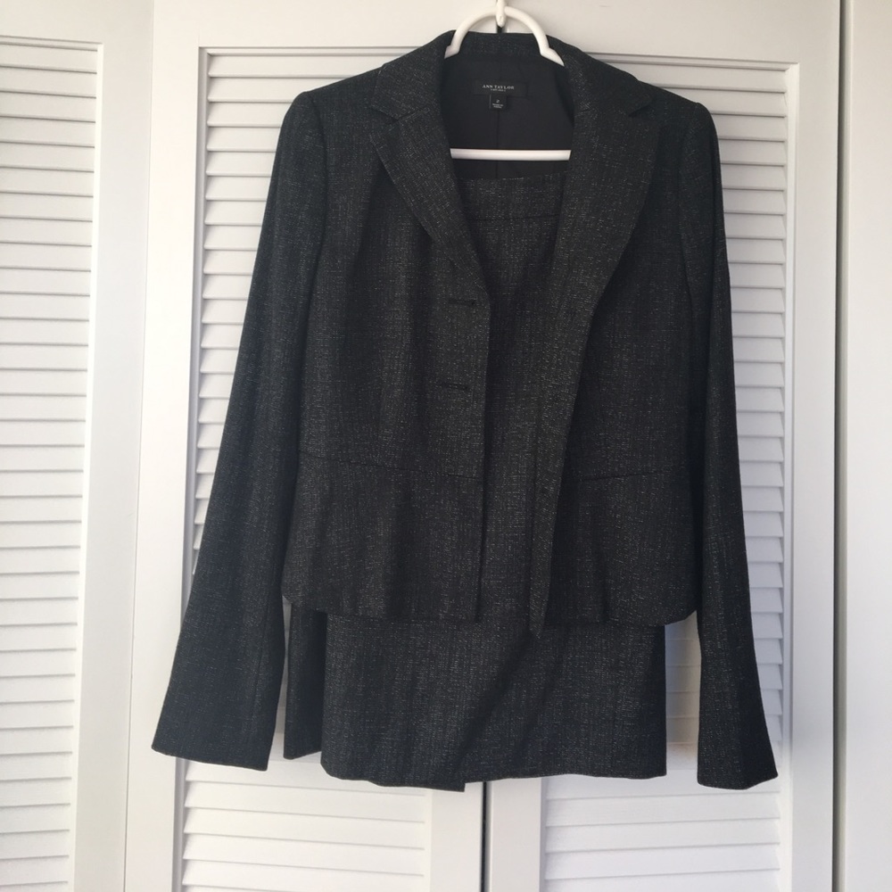 Very professional Ann Taylor suit size 2.