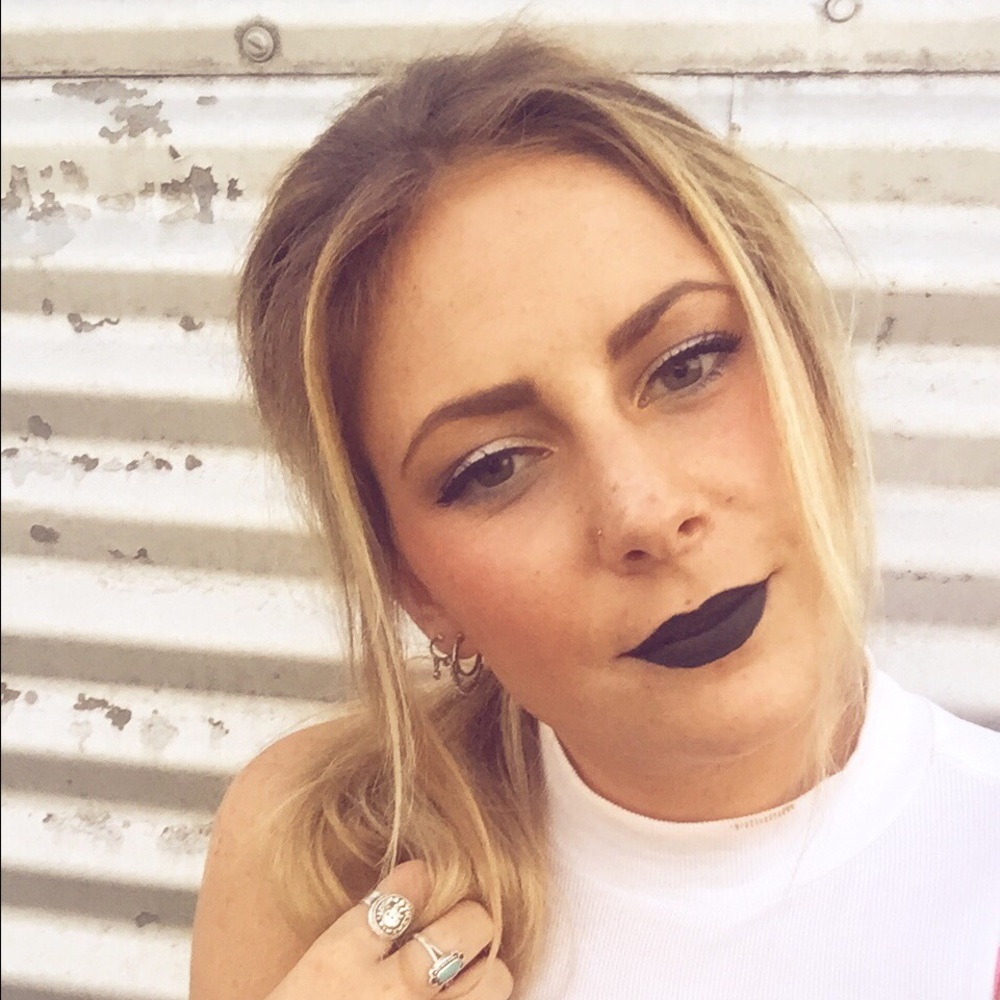 Meet your Posher, Anna