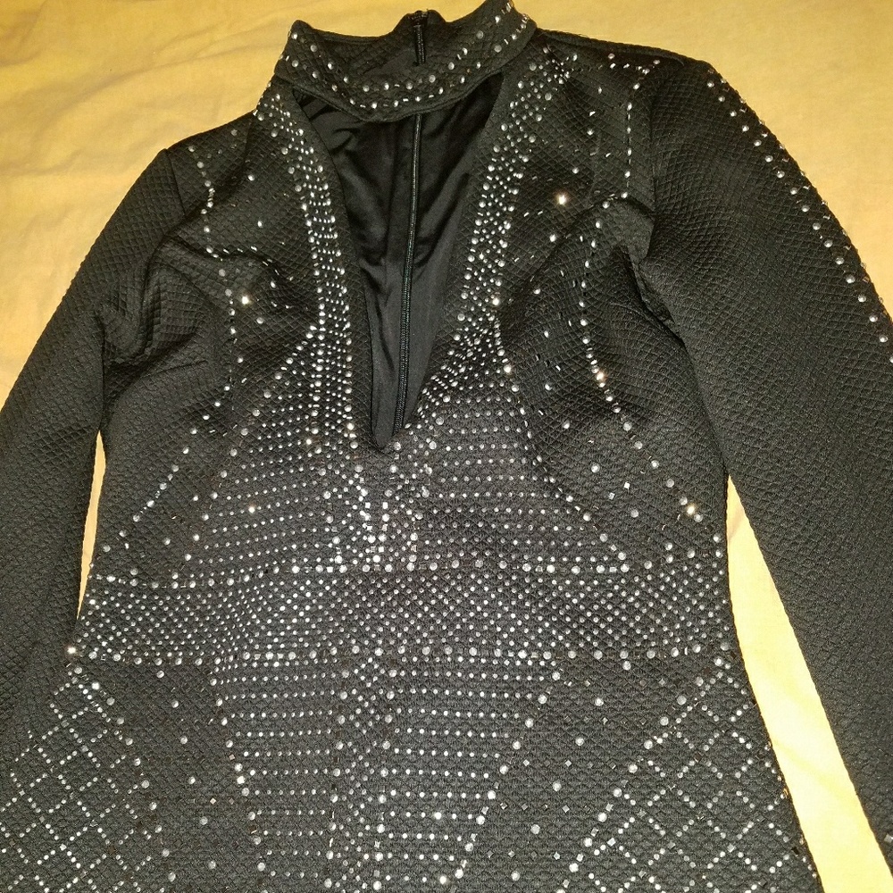 BEBE DRESS