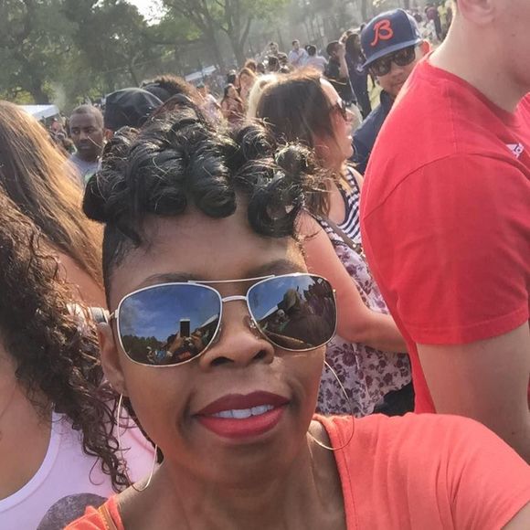 Meet your Posher, Adelene - Picture 1 of 1