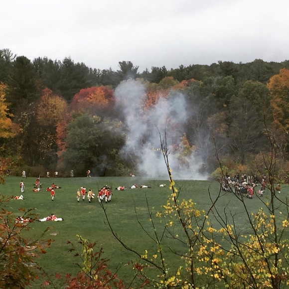 Hello! Welcome to my closet :) - Picture 3 of 8