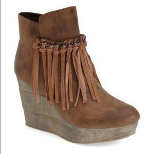 Fringe bootie