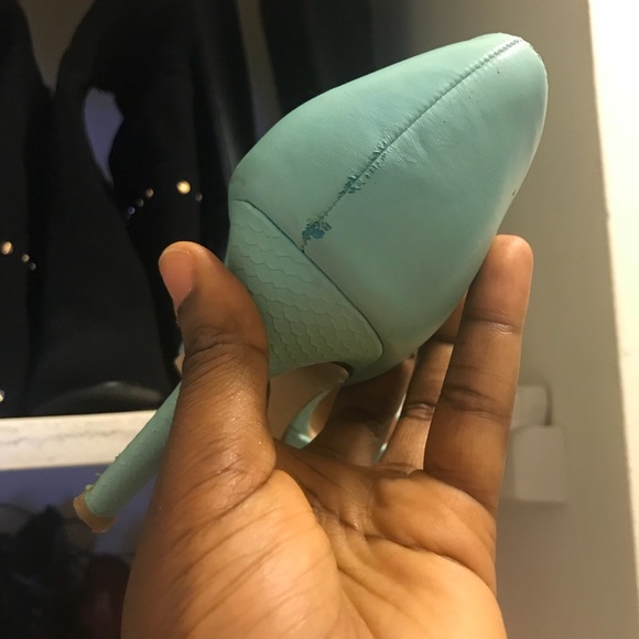 Shoe - Picture 4 of 5