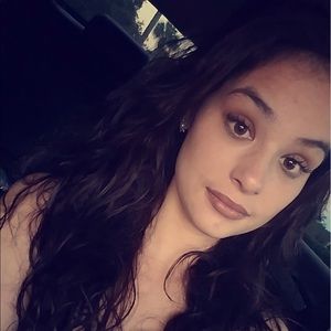 Meet your Posher, Kassandra