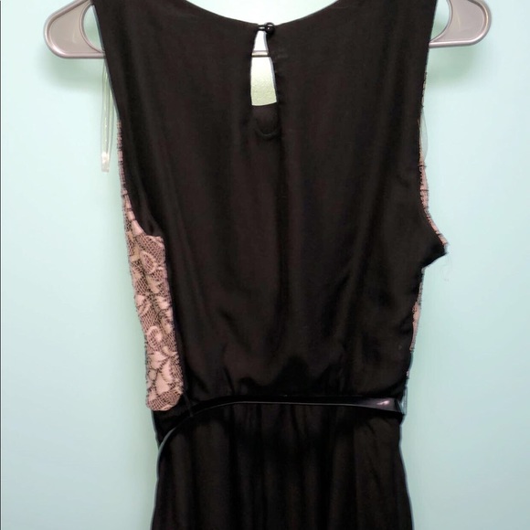 Black high-low dress with blush lace - Picture 2 of 2