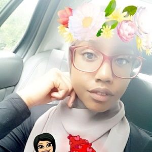 Meet your Posher, Amal