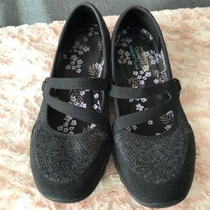 Skechers  Relaxed fit memory foam shoes
