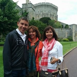 Meet your Posher, Denise