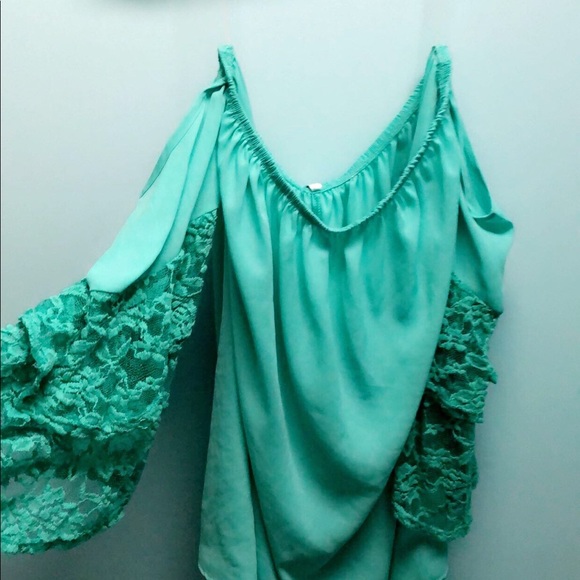 Teal lace bell sleeve tunic - Picture 1 of 2