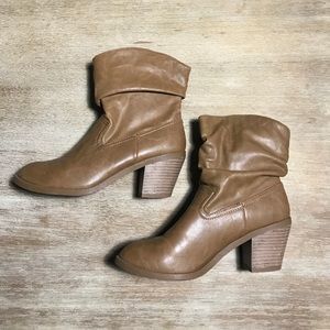 American Eagle Booties- Cognac/ Brown