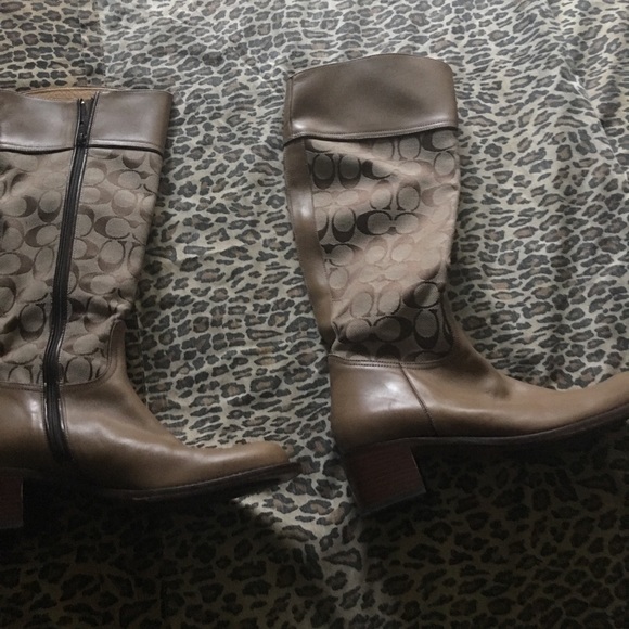 Coach Boots - Picture 3 of 4