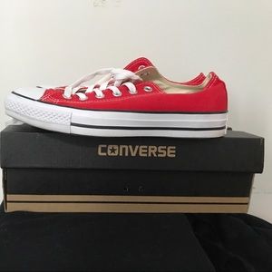Women’s Low Top Converse