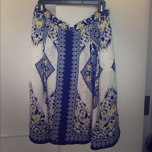 Beautiful patterned skirt from Banana Republic