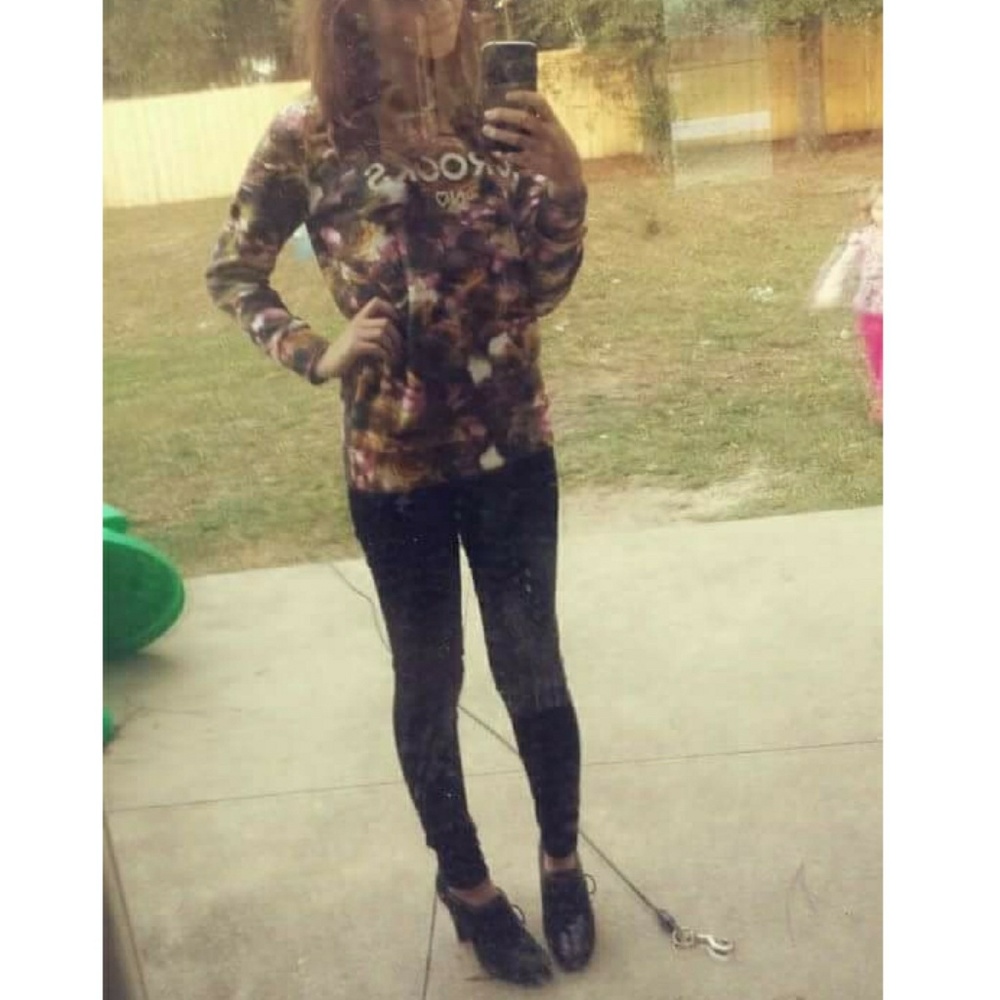 Sweat Shirt
