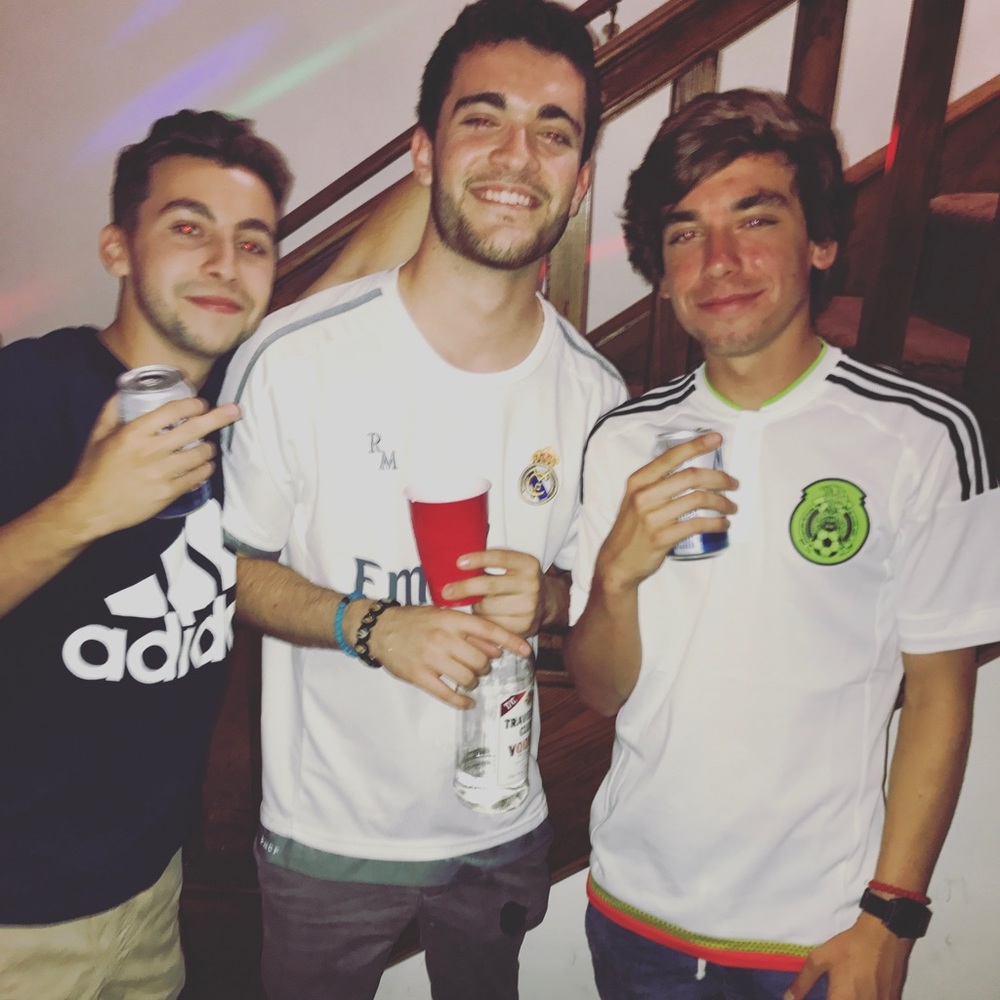 Meet your Posher, Justin