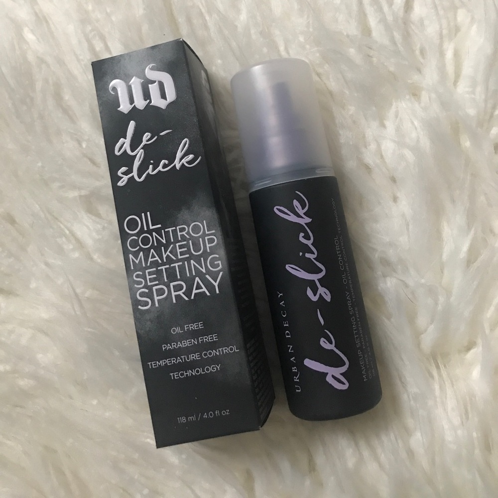 NIB Urban Decay De-Slick Oil Control Setting Spray