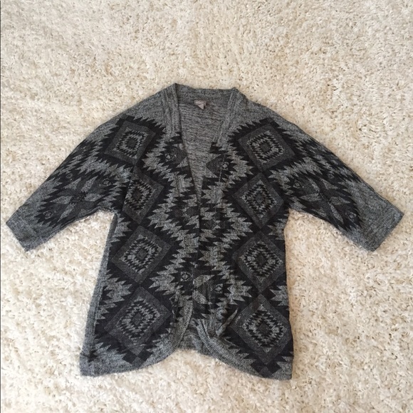 Vanity Sweaters - Soft & Cozy Aztec Print Sweater Cardigan