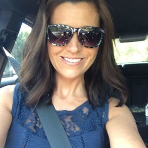 Meet your Posher, April