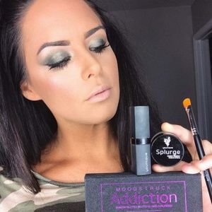 Makeup-anniversary bundle