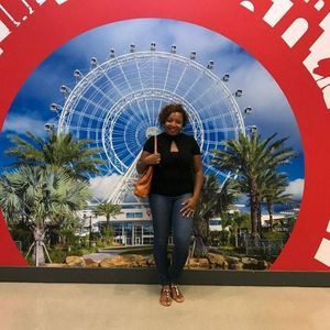 Meet your Posher, Leneise