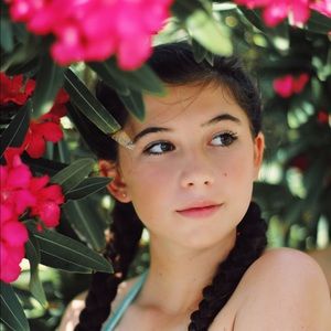 Meet your Posher, Talia