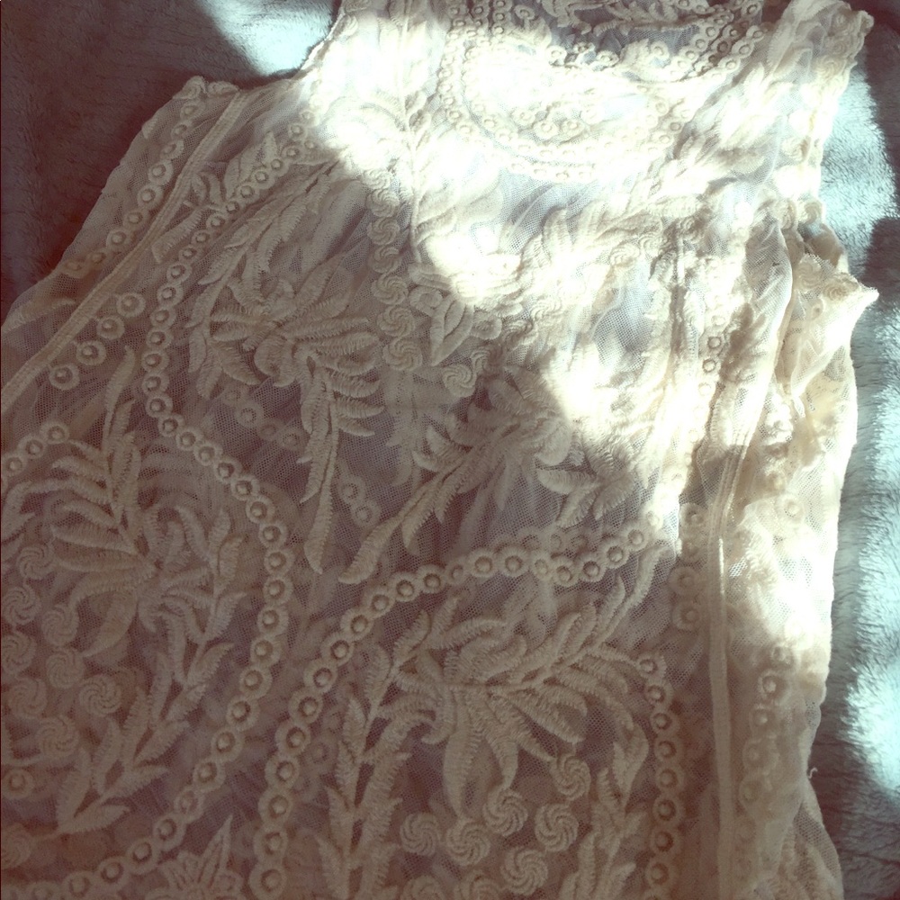 Express Lace Shell - image 2