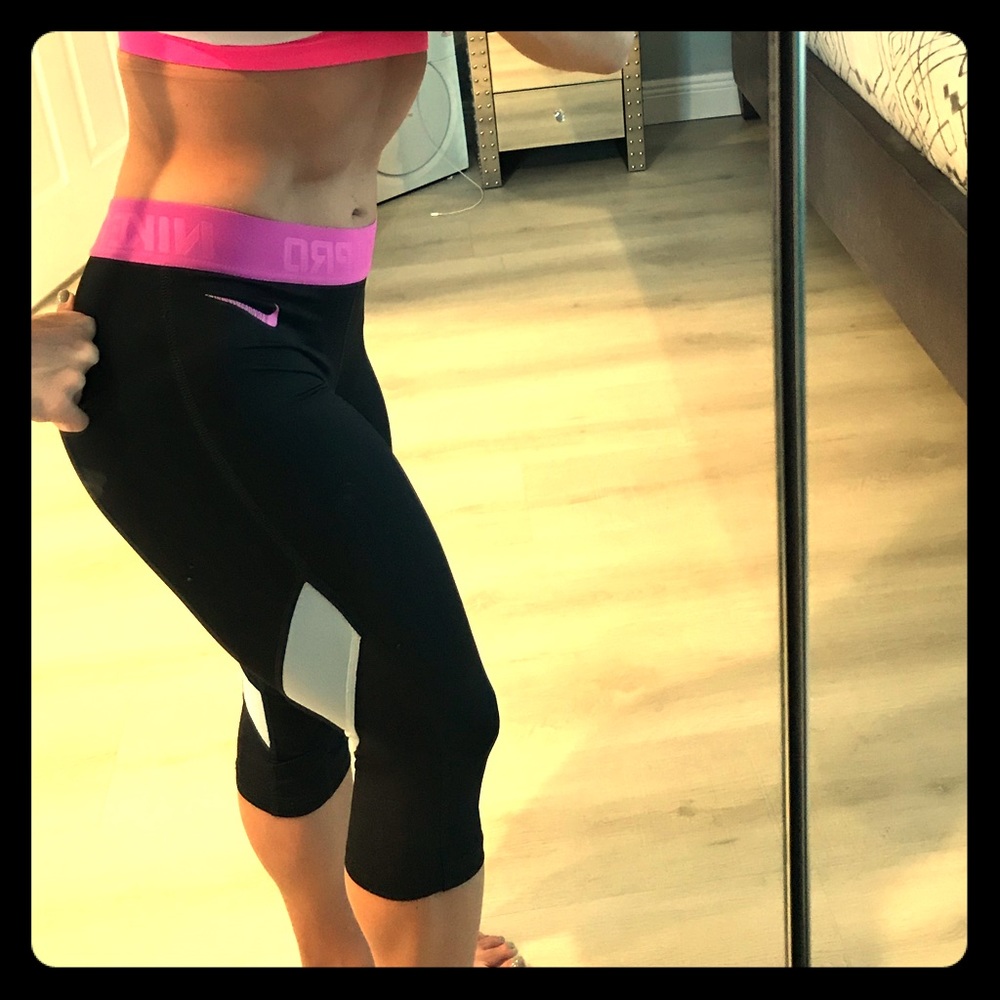 Nike pro dry fit crop pants