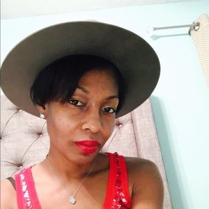 Meet your Posher, Belinda