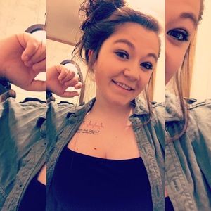 Meet your Posher, Brittany