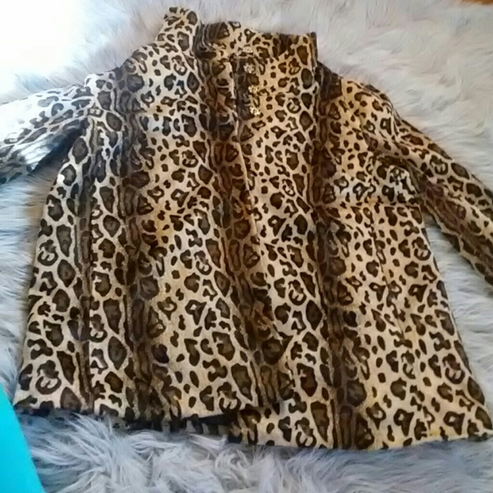 Jaclyn Smith lepord coat