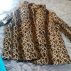 Jaclyn Smith lepord coat