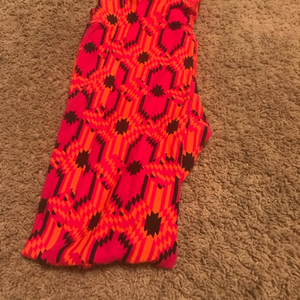 Lula roe leggings - Picture 4 of 6