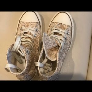 Gorgeous, sparkly Converses - UNWORN- Size 7