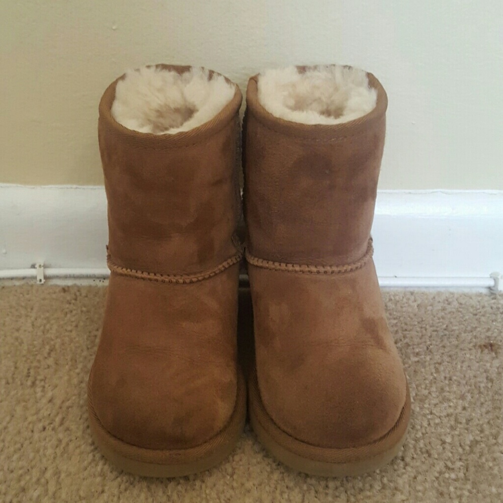 Girls UGG BOOT